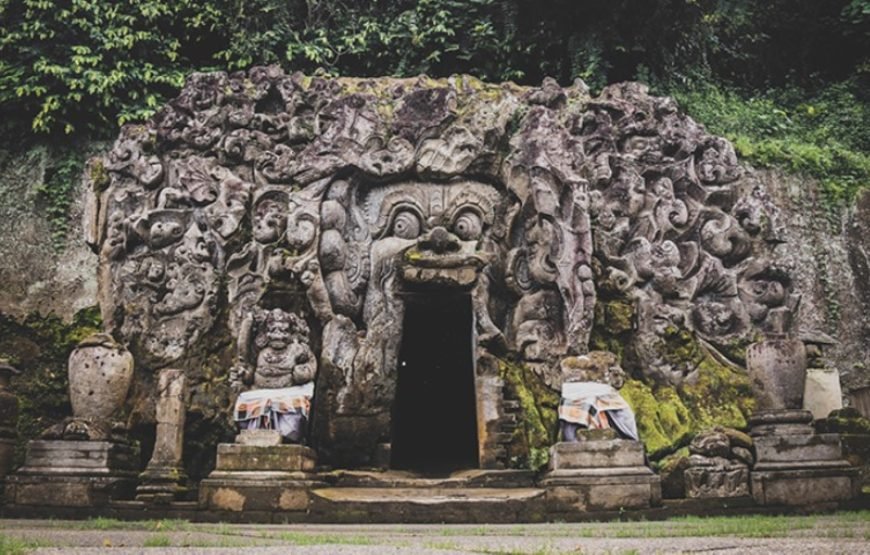 Gianyar: Glass Bridge, Butterfly Park,Visit Goa Gajah