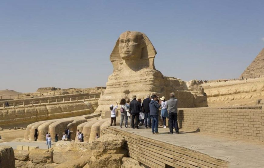 Giza Pyramids to Memphis and Sakkara Guided Private Tour