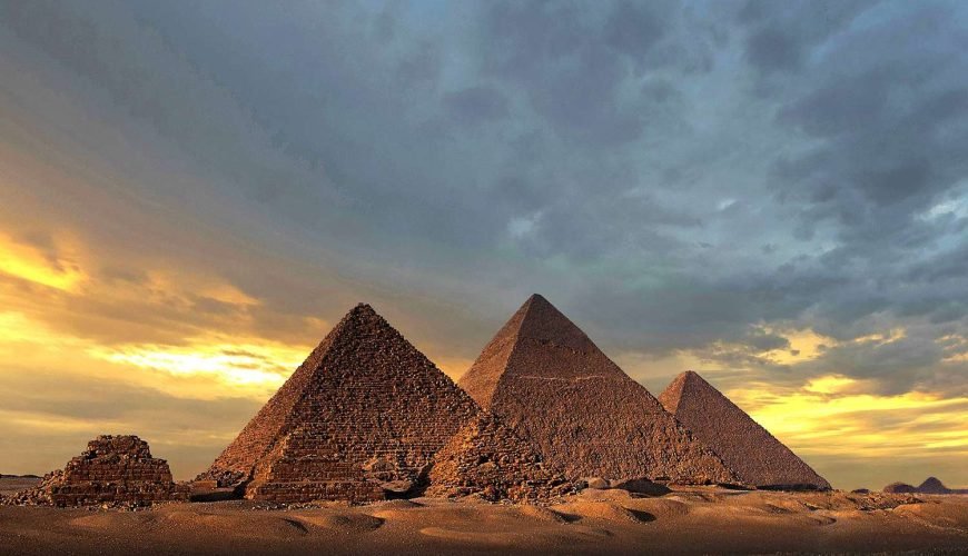 Half-Day Giza Pyramids Adventure