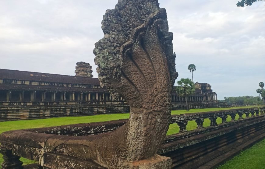 Joining Group Trip To Angkor Wat, Angkor Thom With Sunrise