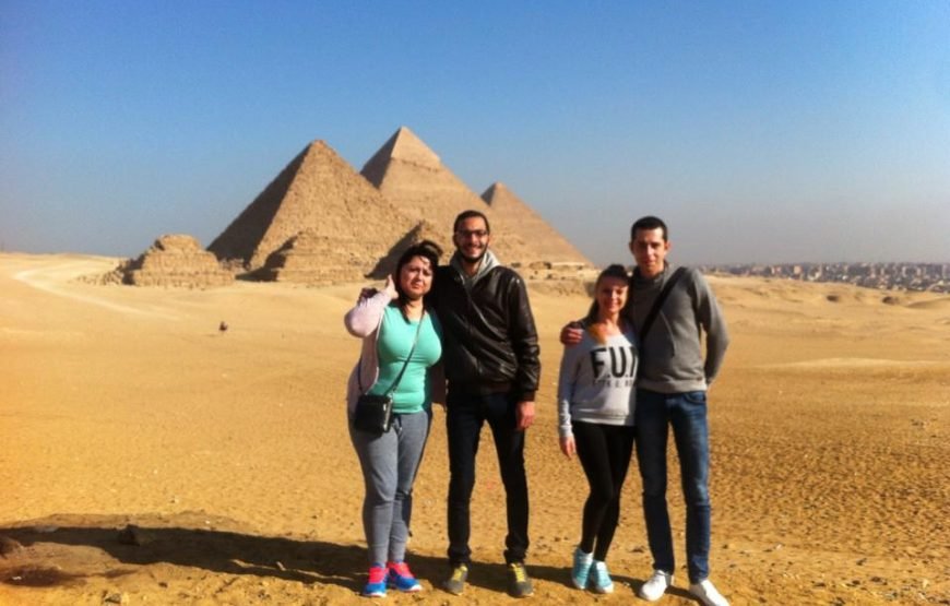 From Cairo: Half-Day Tour to Pyramids of Giza and The Sphinx (Guided Tour )