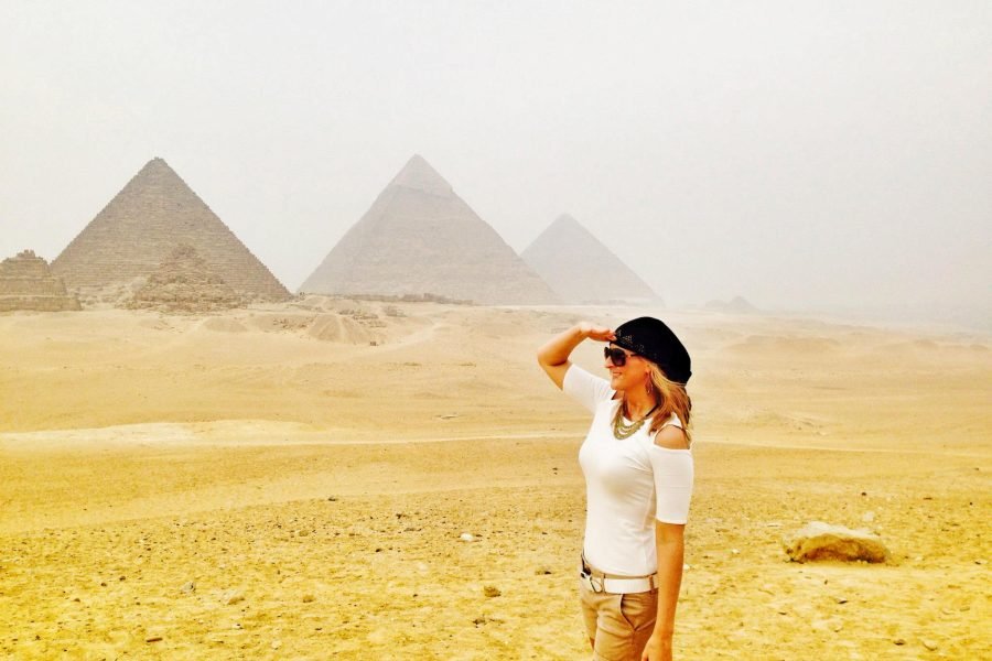 From Cairo: Half-Day Tour to Pyramids of Giza and The Sphinx (Guided Tour )