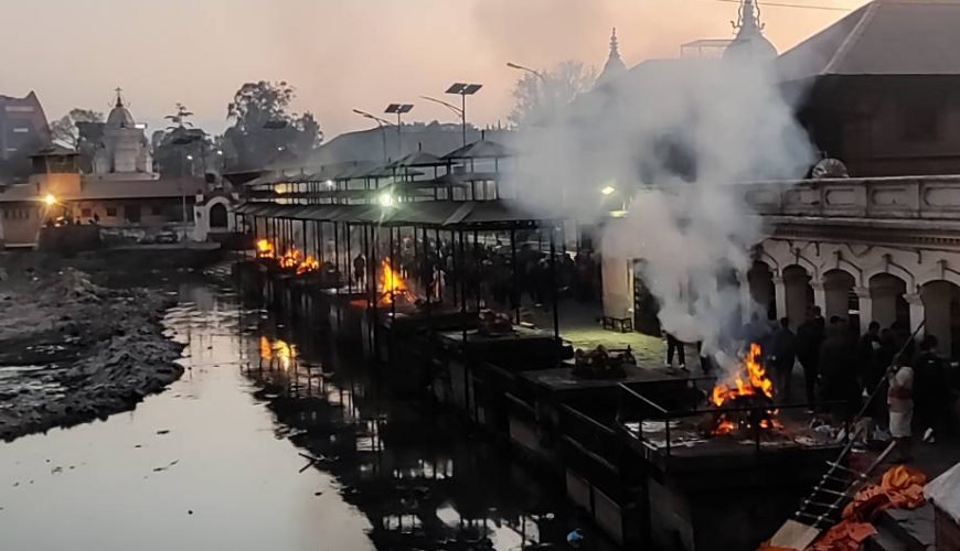 Soulful Evening in Kathmandu: Pashupatinath Aarti Tour