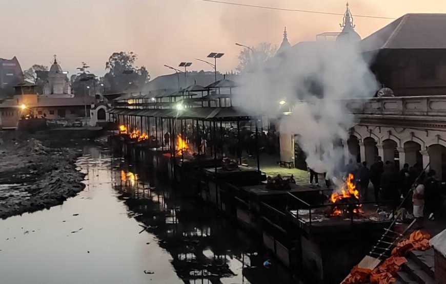 Soulful Evening in Kathmandu: Pashupatinath Aarti Tour