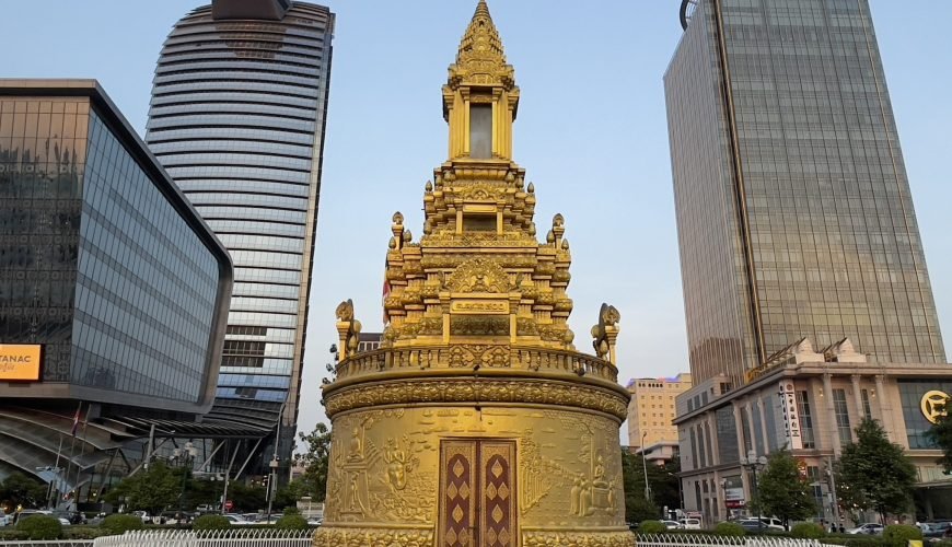 Phnom Penh City Highlights Tour: History, Culture & Sunset Cruise