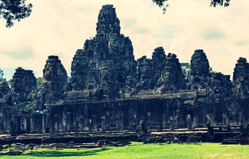 Sunrise Angkor Wat & Temple Explorer Tour