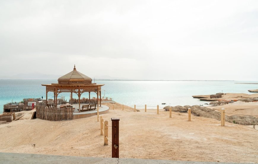 Ozirea Island Day Trip – Paradise in the Red Sea