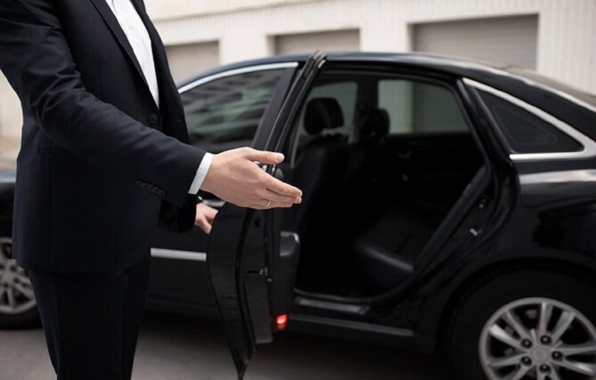 Da Nang Airport Arrival Or Departure by Private Car Transfer