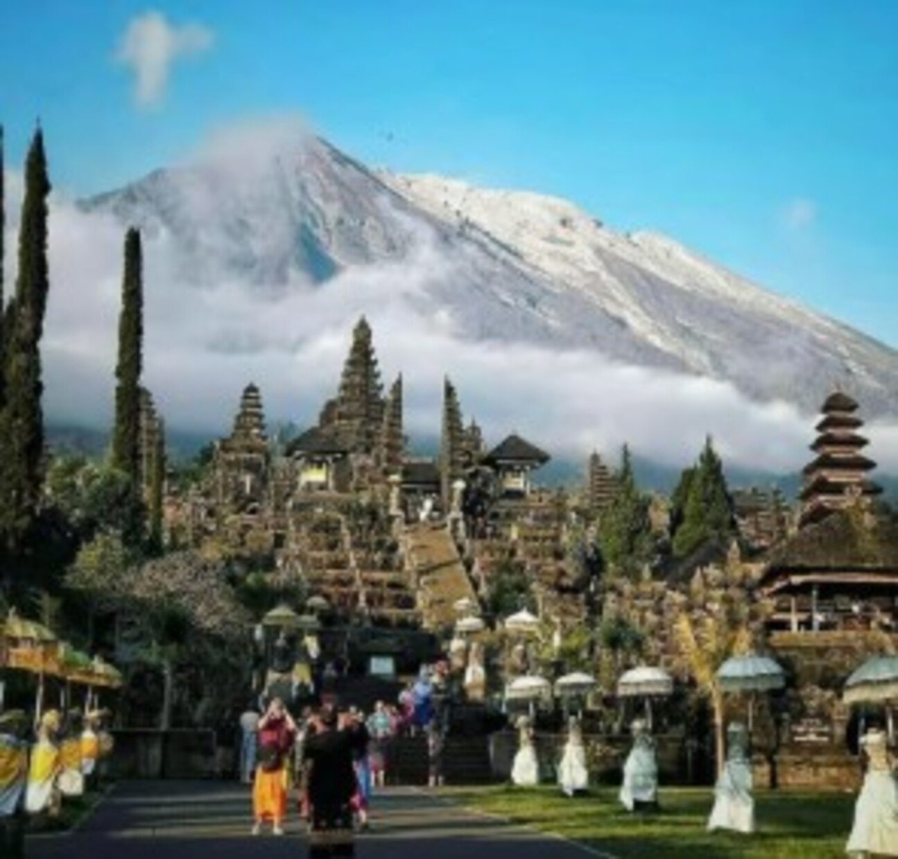DAY3:(BSTM3)Mother Temple Besakih with traditional dance