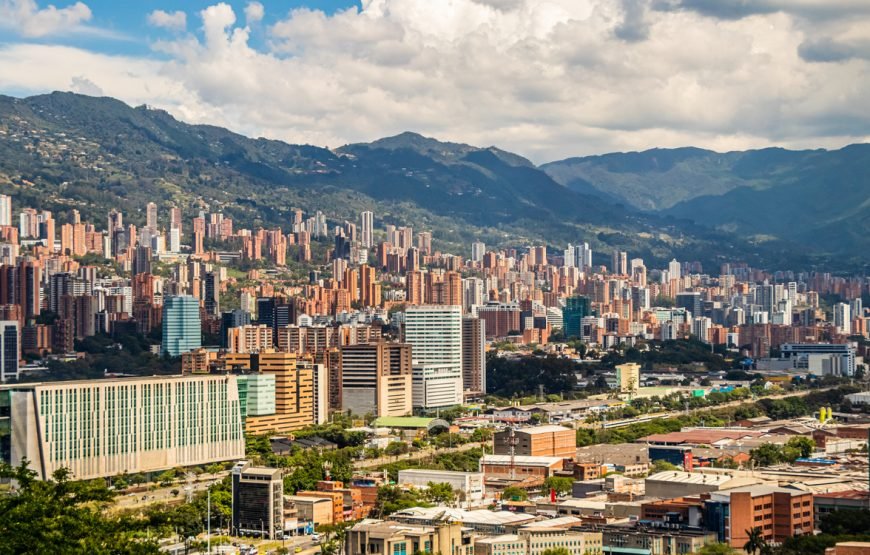 6-Days 7-Nights All-Inclusive Medellin Exploration with Guide