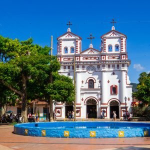 All-Inclusive 6-Days 7-Nights Guided Medellin Tour