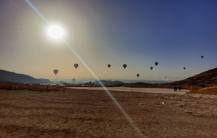 Pyramids & Sphinx Private Tour with 45-Minute Camel Ride
