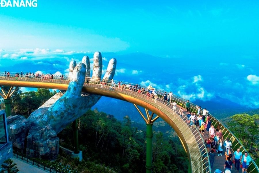 BaNa Hills – Golden Bridge Group Trip From Hoi An