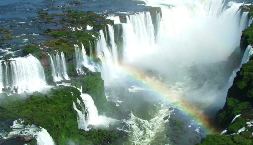 Private Tour- Iguassu Falls Brazilian and Argentinian Side on the Same Day