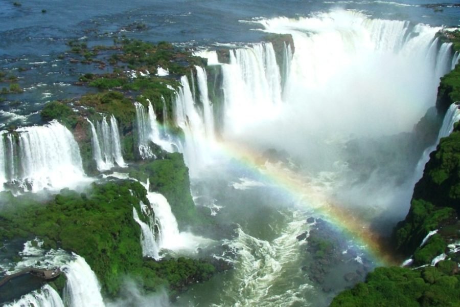 Private Tour- Iguassu Falls Brazilian and Argentinian Side on the Same Day