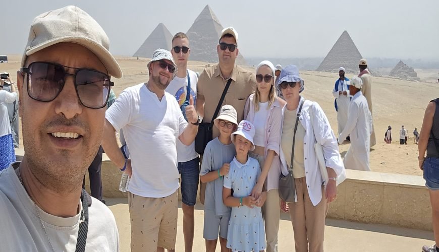 Full-Day Tour: Pyramids of Giza & National Museum of Egyptian Civilization
