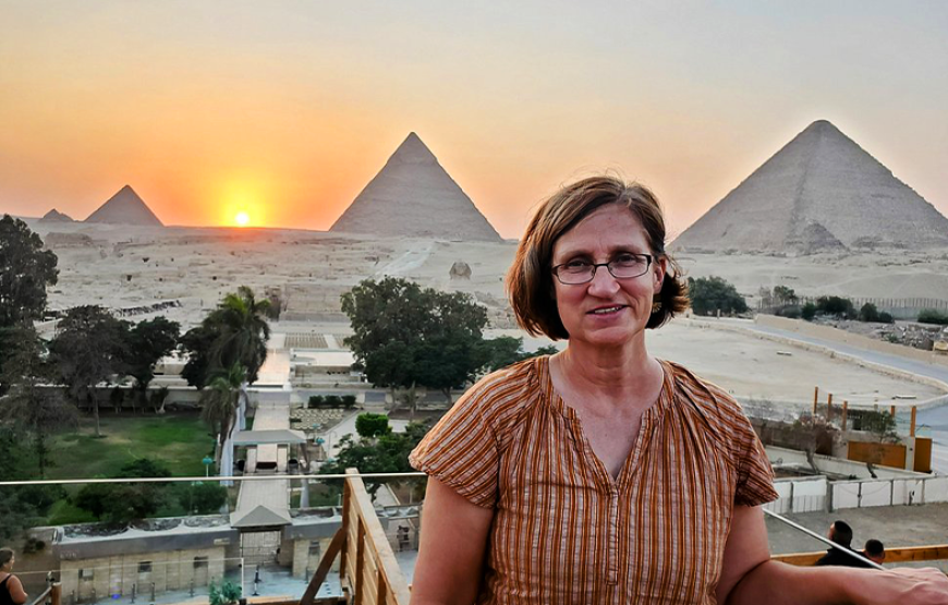 Dinner, Sound and Light Show at the Giza Pyramids – Great Pyramid Inn