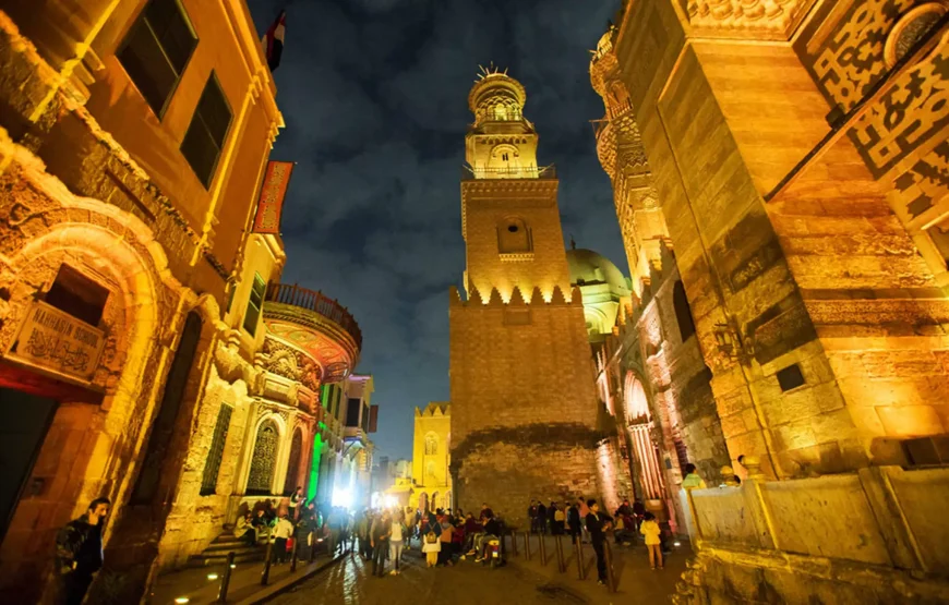 Cairo: Local Markets & Khan el Khalili Private Shopping Tour