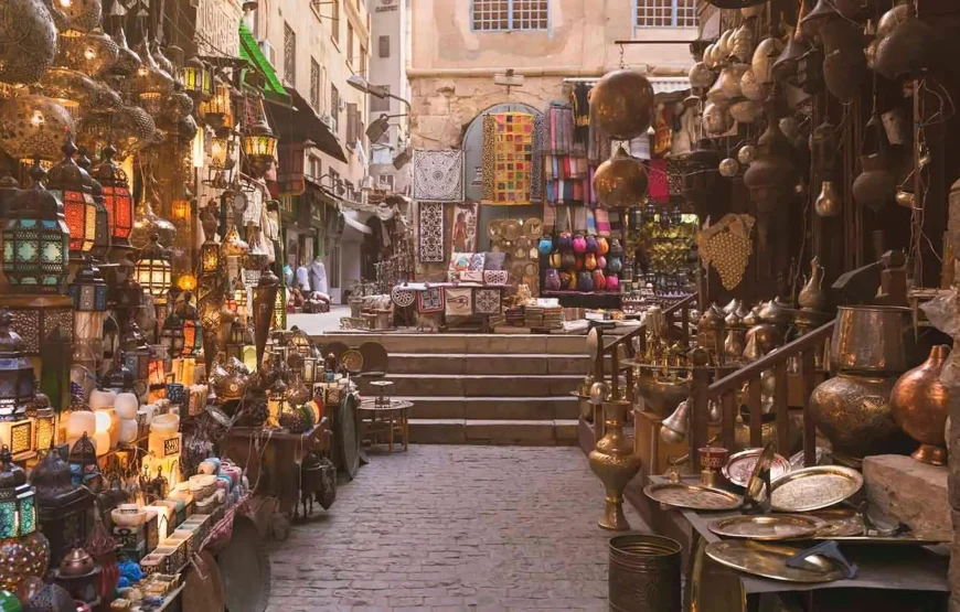 Cairo: Local Markets & Khan el Khalili Private Shopping Tour