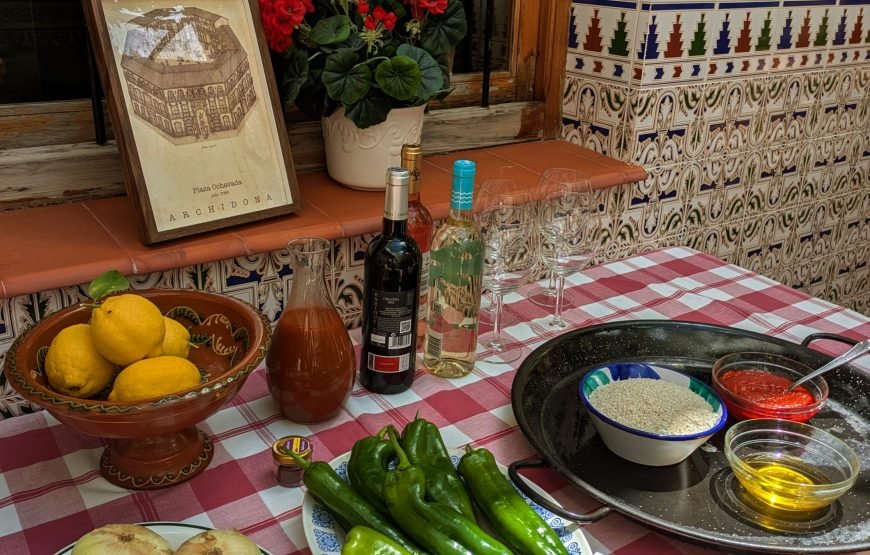 Dynamic Vacation In Sunny Málaga: Cooking Paella Workshop, Hiking and Pickleball (private room)🌄🥘🏓