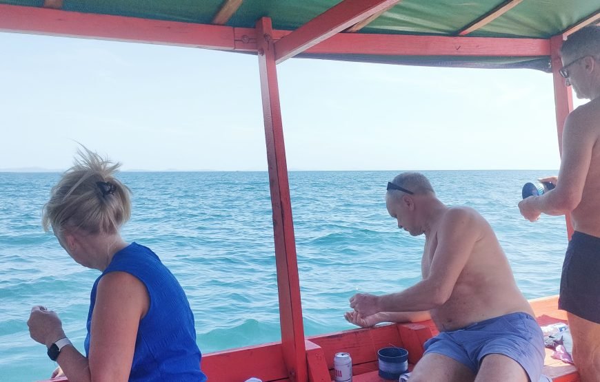 Full-Day City Tour with a Boat Trip to Two Islands