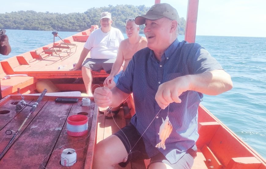 Full-Day City Tour with a Boat Trip to Two Islands