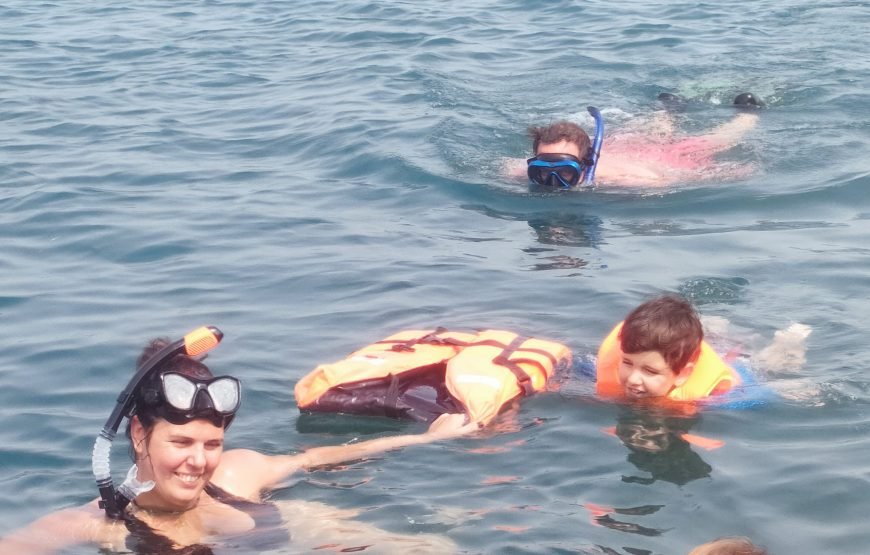 Full-Day City Tour with a Boat Trip to Two Islands