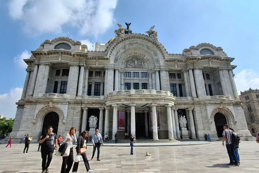 Step into History: Walking Tour of Centro Histórico
