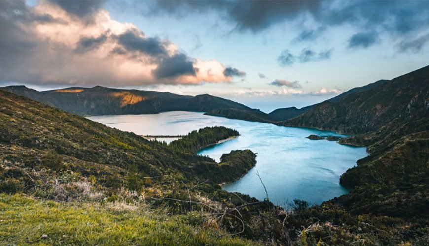 Mystic Lakes of 7 Cidades & Lagoa do Fogo Guided Tour with a local