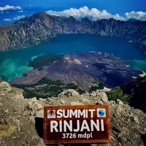 Mount Rinjani 3 Days 2 Nights Trekking via Sembalun – Torean Route