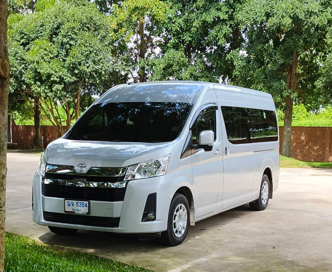 Pick up from your hotel in Chiang Mai city between 08:00–08:30 by air-conditioned vehicle.