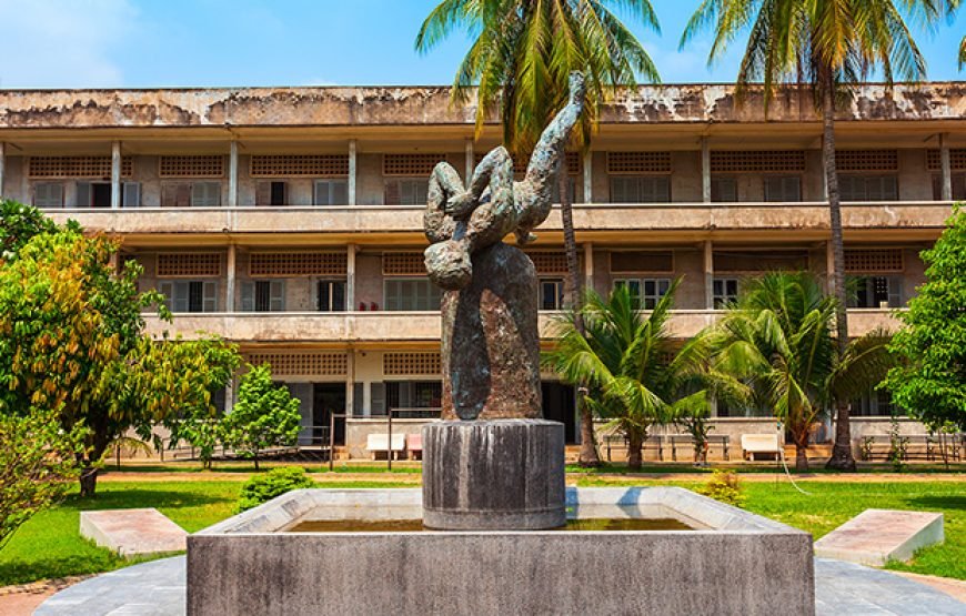 Phnom Penh Explorer: Private Tour