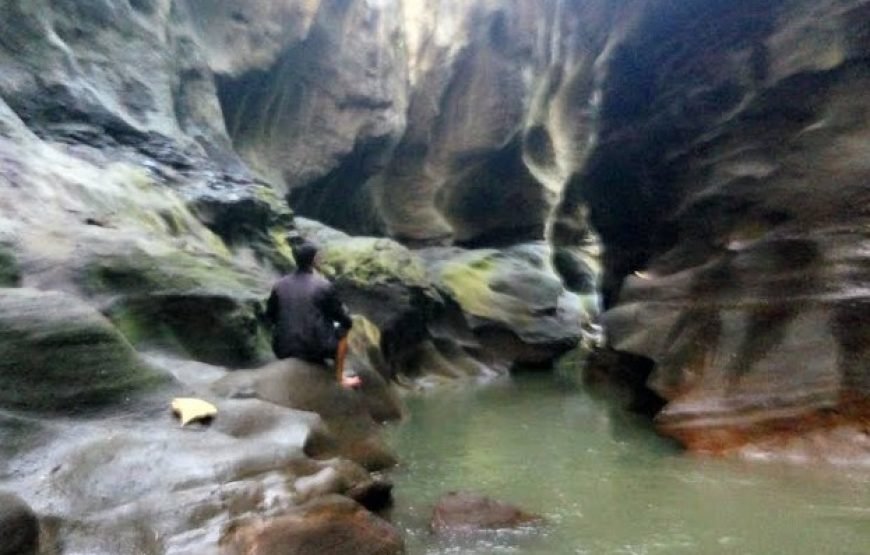 Sukawati : Explore the Hidden Canyon