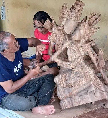 Mas Village The masterpices of wood carving