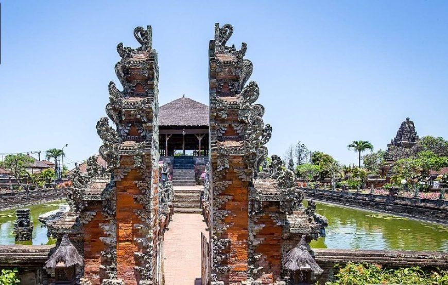 Bali: Batuan Art, Jewelry, and Kertha Gosa Museum Tour