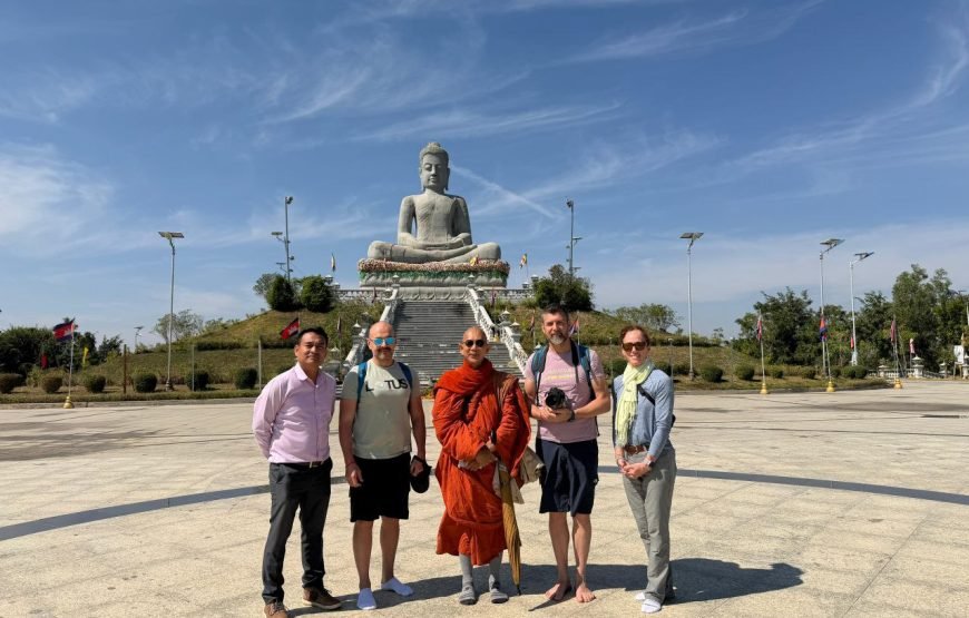 Phnom Penh Explorer: Small Group Tour