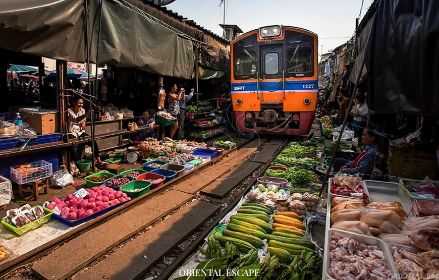 Maeklong Railway Market Multi Tour