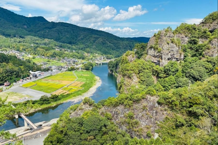 Japan Heritage Yabakei Trek: Kyoshuho, Fururakan & Rakanji Temple Tour