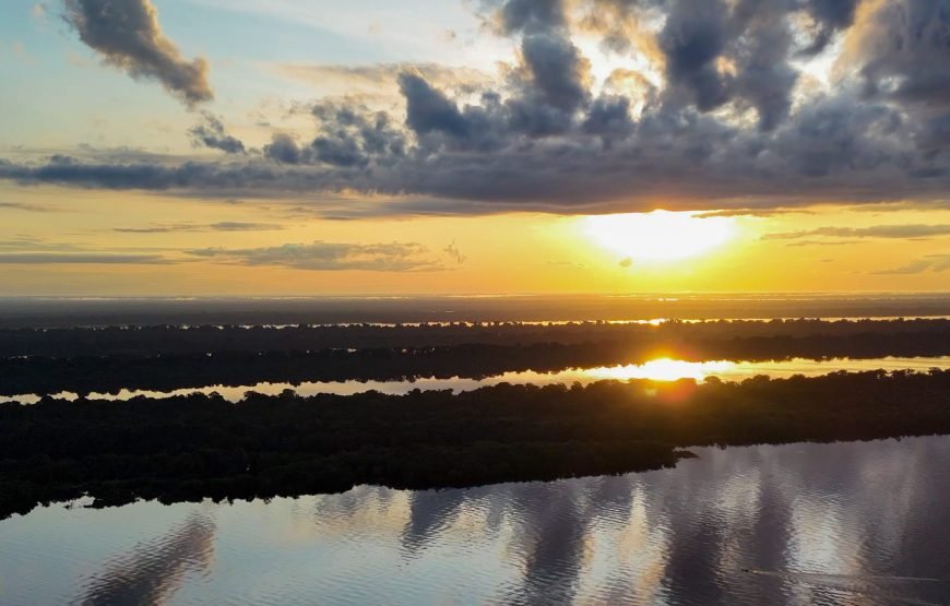 Amazon Rainforest 3‑Day/2‑Night Adventure – Tapiri Floating Lodge Stay