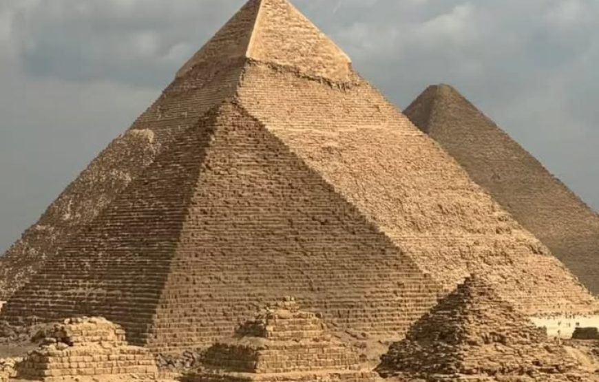 Giza Pyramids & Grand Egyptian Museum Full-Day Tour