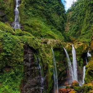 Jurassic Canyon Waterfall Tour